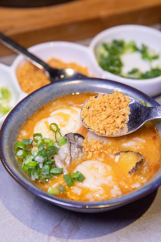 捷運中山站美食新亮點!「朝粥幫」暖呼呼砂鍋粥、創意中華料理必嚐