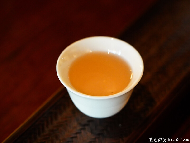 宜蘭礁溪酒吧新體驗！西江水坊禪意特色茶酒，享受品茗時光。