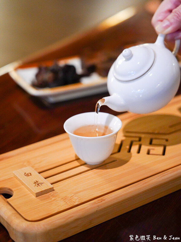 宜蘭礁溪酒吧新體驗！西江水坊禪意特色茶酒，享受品茗時光。