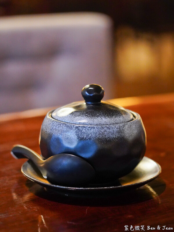 宜蘭礁溪酒吧新體驗！西江水坊禪意特色茶酒，享受品茗時光。