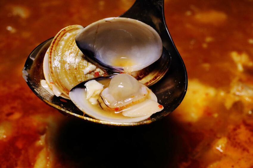 微風信義美食餐廳，韓吃一隻雞 微風信義店，有別於一般韓式餐廳