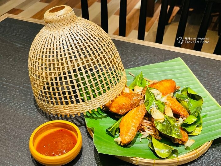 帕泰家Baan Phadthai（台茂店），承襲傳統料理精髓和堅持，連續六年榮獲米其林必比登推薦泰國餐廳，快約起來！ - 魚兒 x 牽手明太子的「視」界旅行