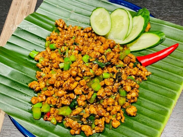 帕泰家Baan Phadthai（台茂店），承襲傳統料理精髓和堅持，連續六年榮獲米其林必比登推薦泰國餐廳，快約起來！ - 魚兒 x 牽手明太子的「視」界旅行