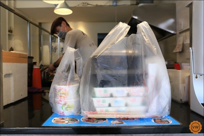 台中市西屯區台中美食│逢甲排隊美食：舞陽點心舖逢甲店 水煎包大餅