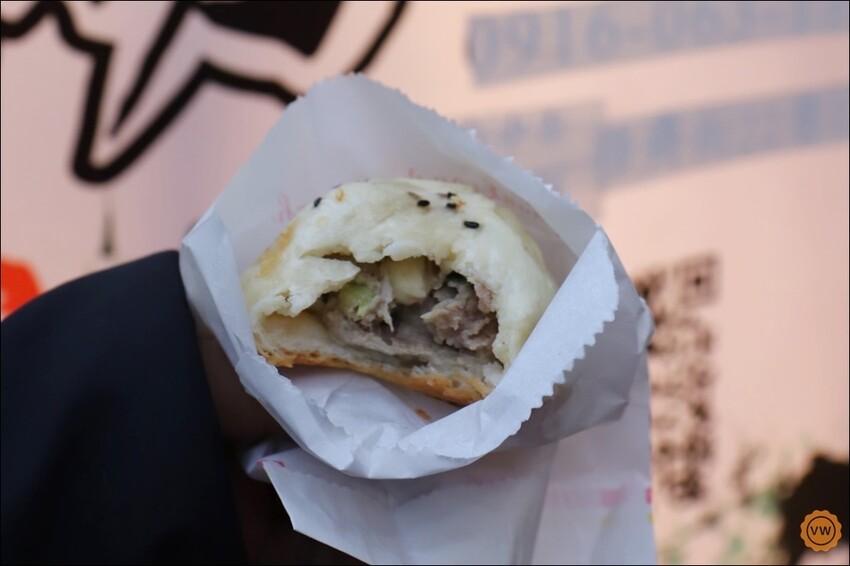 台中市西屯區台中美食│逢甲排隊美食：舞陽點心舖逢甲店 水煎包大餅