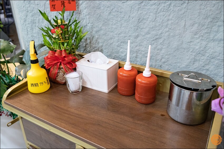 台中市西屯區台中美食│逢甲排隊美食：舞陽點心舖逢甲店 水煎包大餅