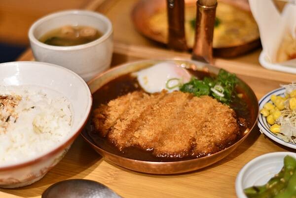 【台南中西區】歐野基 老丼直制所～超道地的日本丼飯專賣店，氛