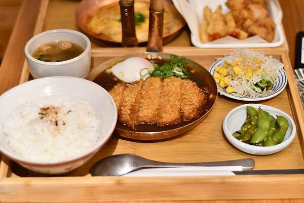 【台南中西區】歐野基 老丼直制所～超道地的日本丼飯專賣店，氛