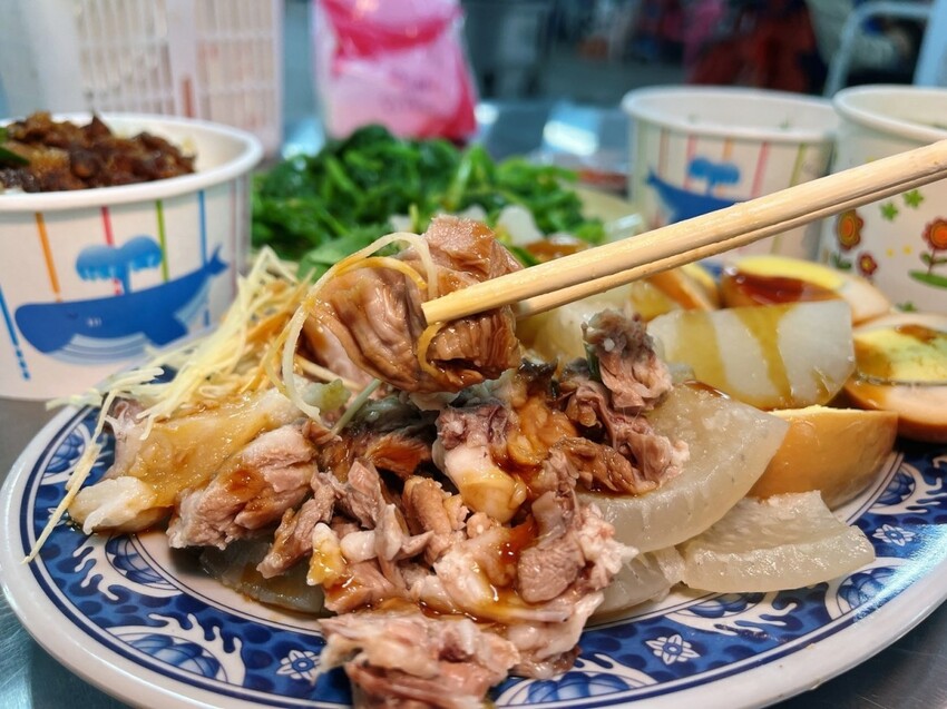 桃園市大溪區桃園大溪美食推薦—福記古早味米粉湯，一週只營業兩天而且一碗大骨米粉湯只要35元！？