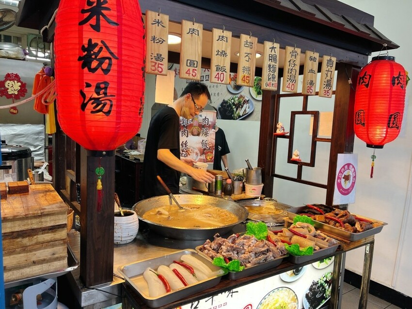 桃園市大溪區桃園大溪美食推薦—福記古早味米粉湯，一週只營業兩天而且一碗大骨米粉湯只要35元！？