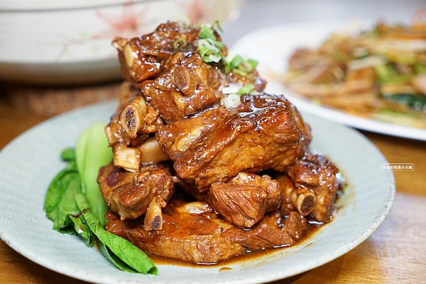 潘金蓮武大郎|藏匿巷弄的私廚料理,古早味辦桌手路菜融合異國風,迸出清爽不膩口的美味年菜,在地老饕的私宅口袋名單!!