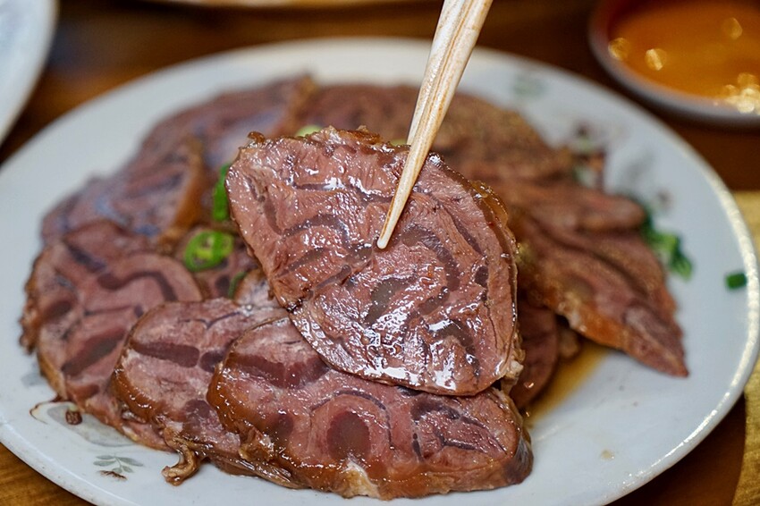 潘金蓮武大郎|藏匿巷弄的私廚料理,古早味辦桌手路菜融合異國風,迸出清爽不膩口的美味年菜,在地老饕的私宅口袋名單!!