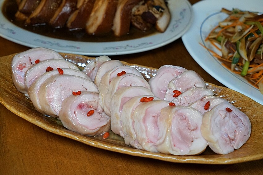 潘金蓮武大郎|藏匿巷弄的私廚料理,古早味辦桌手路菜融合異國風,迸出清爽不膩口的美味年菜,在地老饕的私宅口袋名單!!