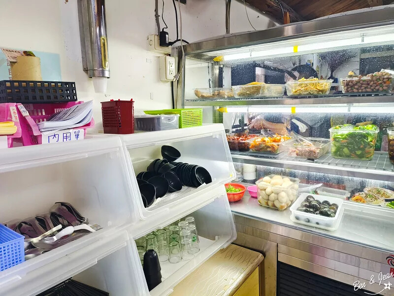 宜蘭縣三星鄉宜蘭三星鄉》阿鳳牛肉麵 價位平實CP值高,順遊幸福候車亭泡免費溫泉足湯