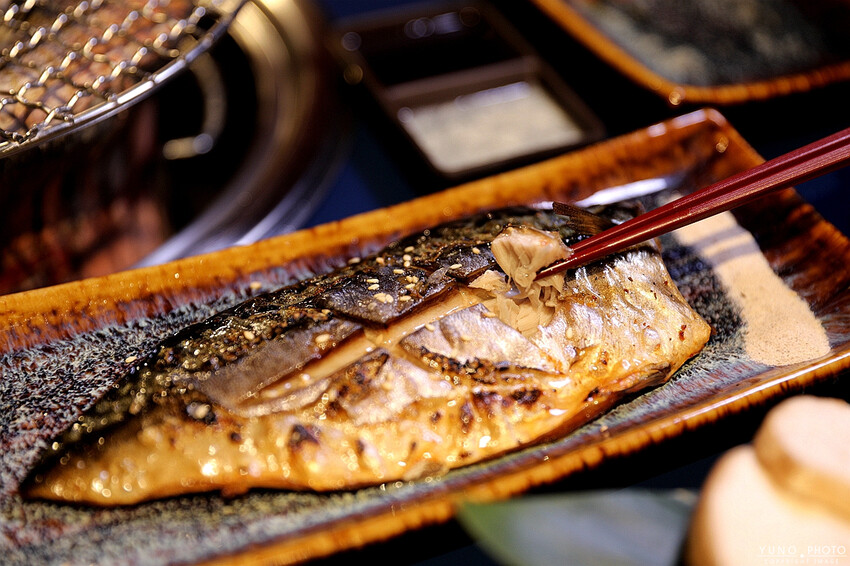 台中市東區燒肉控集合!摩登搖滾日式炭火直烤燒肉餐廳 專人代烤超適合情侶約會 包廂團體聚會|298 Nikuy燒肉台中復興