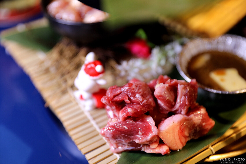 台中市東區燒肉控集合!摩登搖滾日式炭火直烤燒肉餐廳 專人代烤超適合情侶約會 包廂團體聚會|298 Nikuy燒肉台中復興