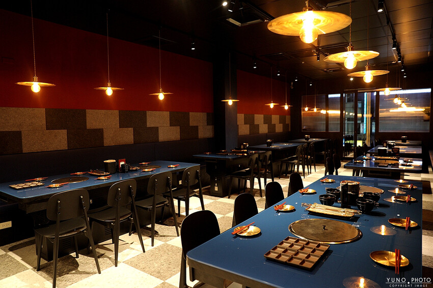 台中市東區燒肉控集合!摩登搖滾日式炭火直烤燒肉餐廳 專人代烤超適合情侶約會 包廂團體聚會|298 Nikuy燒肉台中復興