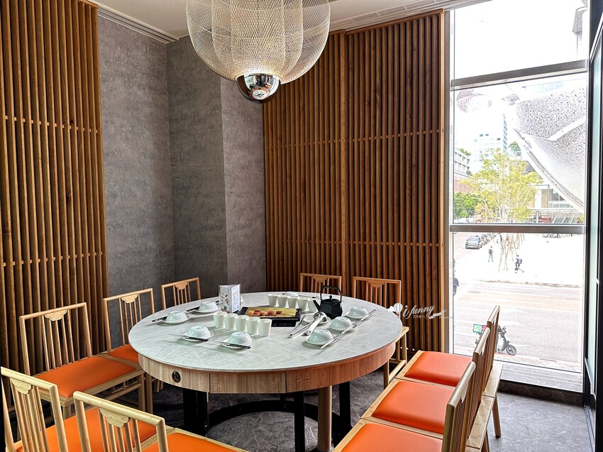 台北市信義區象山站 | 無老鍋信義店 全新複合式店型「鴛鴦鍋配手搖茶飲」8秒涮和牛 獨家甜點白糖粿 道道精彩