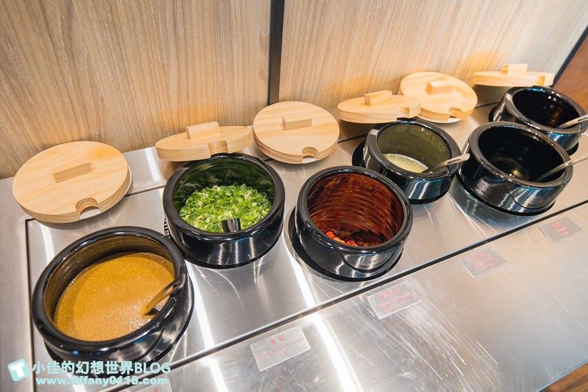 台北市信義區無老鍋信義店/獨創冰淇淋豆腐鍋湯頭一絕/8秒涮和牛入口即化/吃鍋還有手搖飲超狂/台北火鍋推薦