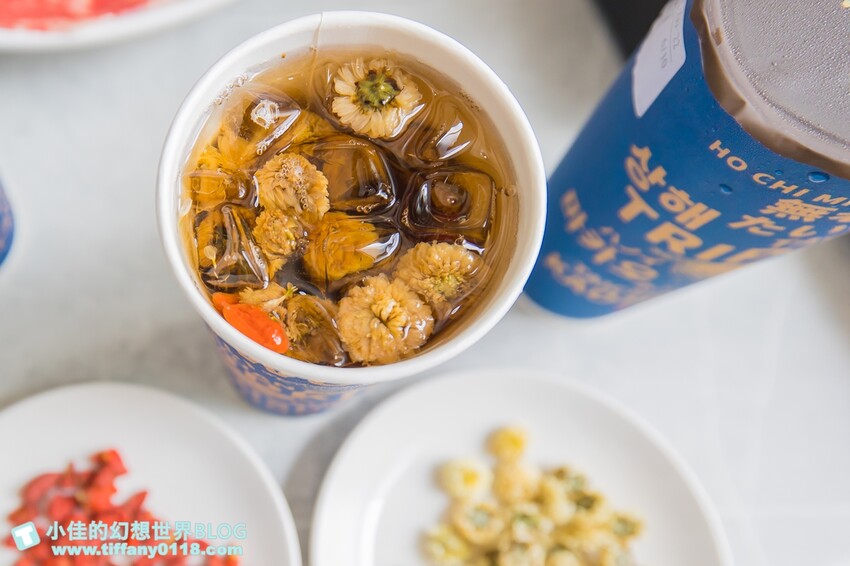 台北市信義區無老鍋信義店/獨創冰淇淋豆腐鍋湯頭一絕/8秒涮和牛入口即化/吃鍋還有手搖飲超狂/台北火鍋推薦