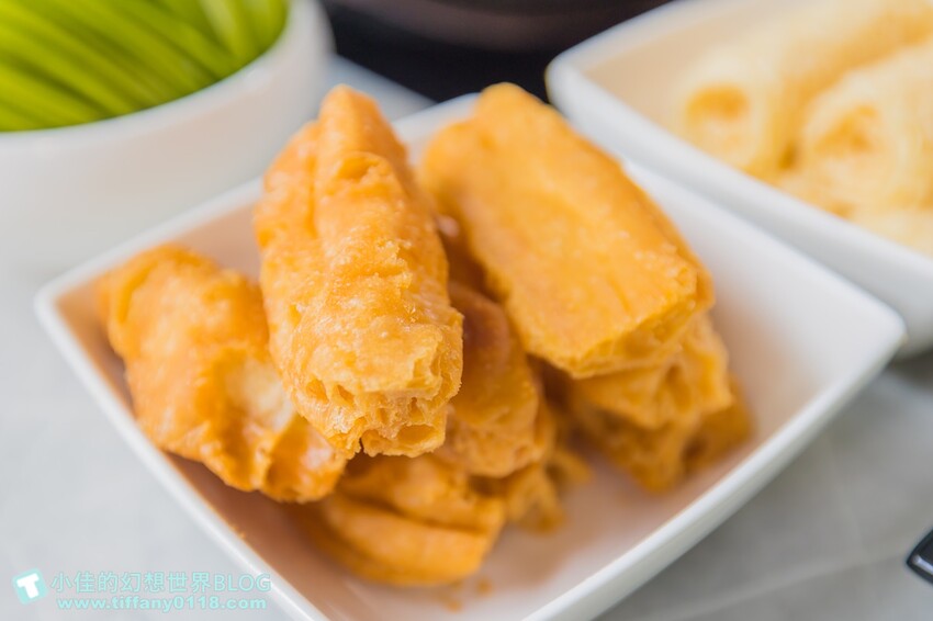 台北市信義區無老鍋信義店/獨創冰淇淋豆腐鍋湯頭一絕/8秒涮和牛入口即化/吃鍋還有手搖飲超狂/台北火鍋推薦