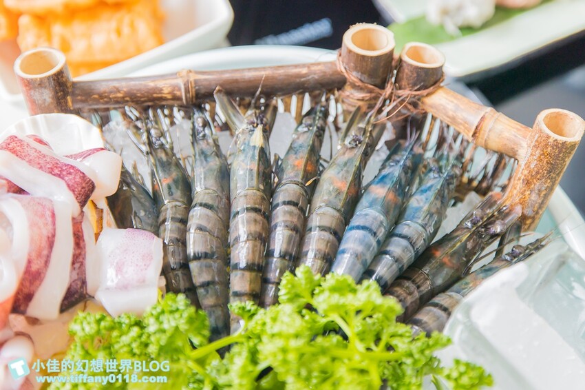 台北市信義區無老鍋信義店/獨創冰淇淋豆腐鍋湯頭一絕/8秒涮和牛入口即化/吃鍋還有手搖飲超狂/台北火鍋推薦