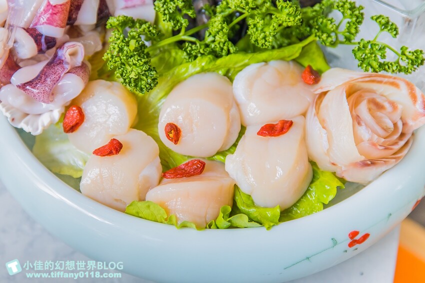 台北市信義區無老鍋信義店/獨創冰淇淋豆腐鍋湯頭一絕/8秒涮和牛入口即化/吃鍋還有手搖飲超狂/台北火鍋推薦