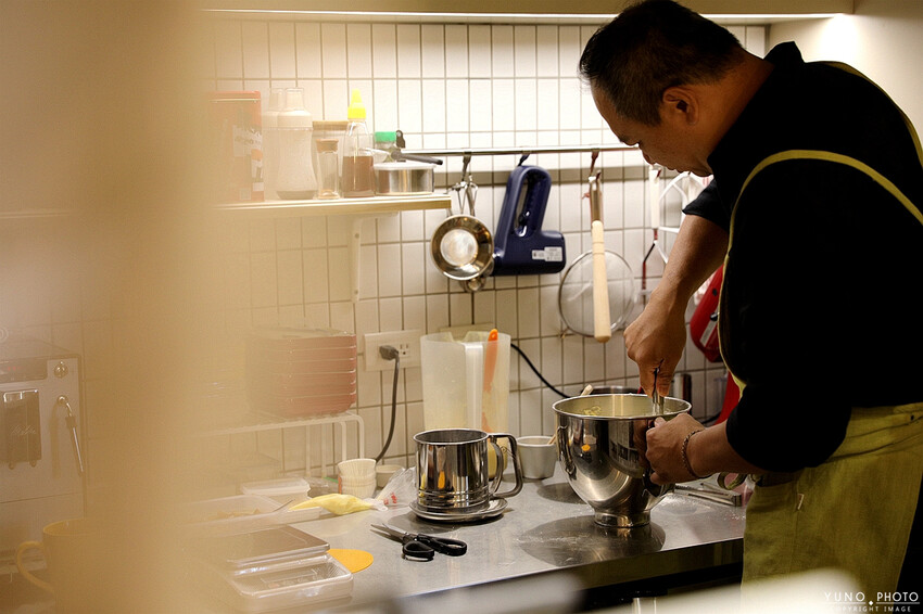 台中市西屯區視覺與味覺雙重享受的下午茶時光！滿滿幸福感 現點現烤 鹹甜口味通通有｜搗蛋檸檬現烤小鬆餅