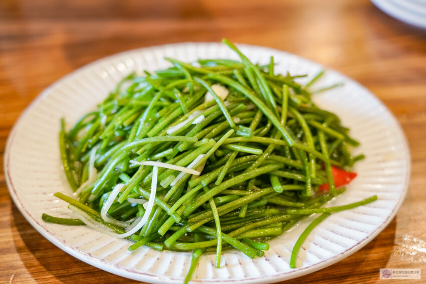 苗栗縣卓蘭鎮苗栗卓蘭美食-鵝行天下萬家香麵館-道地的客家美食,四川成都酸辣粉酸辣夠味/鄰近卓蘭峩崙廟