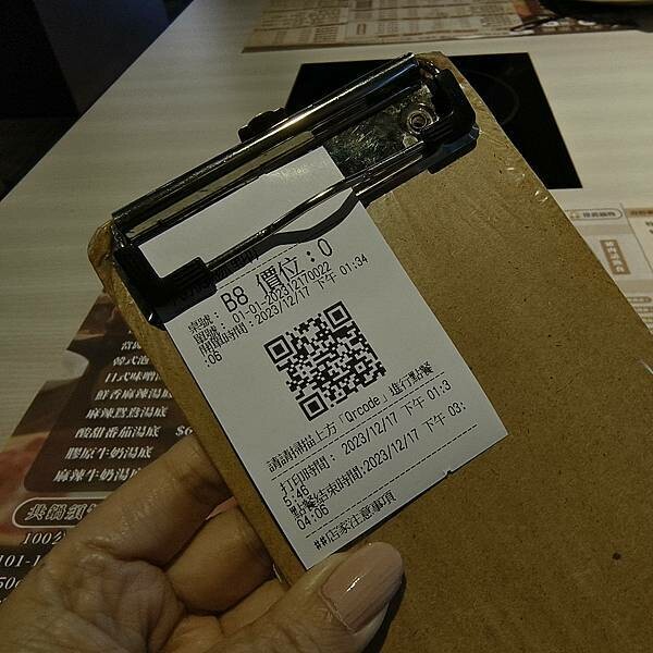 台東縣台東市(台東)八方悅精緻鍋物-鍋物選擇豐富,加上週邊自助吧冰淇淋、飲料、鍋料吃到飽,這也太豐盛