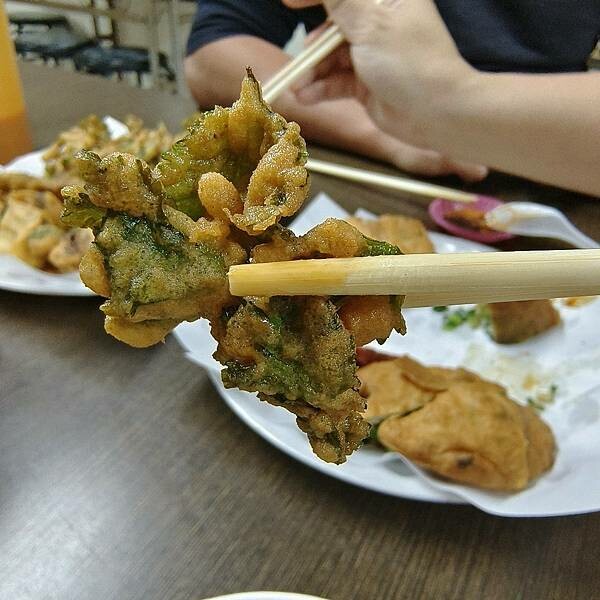 南投縣南投市(南投)阿蓮扣仔嗲-傳承四代的好滋味,最愛肉嗲跟炸香菜