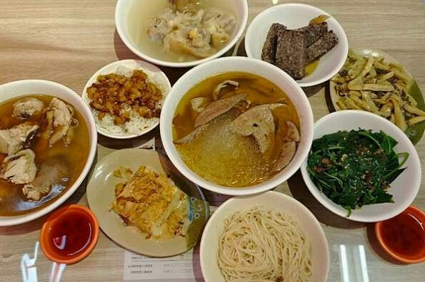 南投縣南投市(南投)阿蓮扣仔嗲-傳承四代的好滋味,最愛肉嗲跟炸香菜