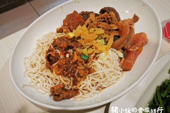 花蓮縣玉里鎮花蓮。玉里》旭日山莊民宿。不華麗，走的是簡單舒服乾淨的路線