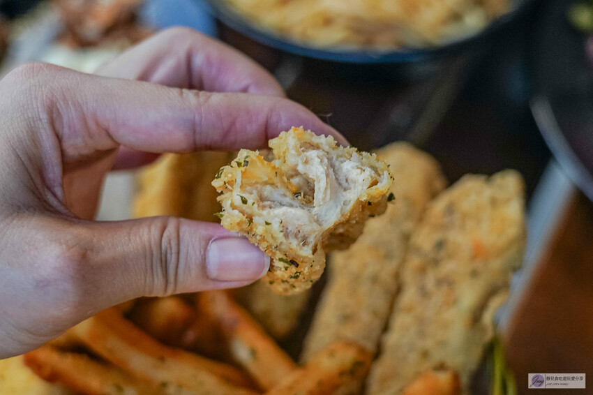 桃園中壢牛排推薦！熾焰美式炭烤牛排原肉炭烤，玉米濃湯無限續