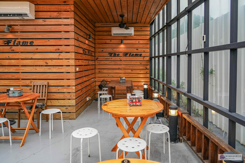 桃園中壢牛排推薦！熾焰美式炭烤牛排原肉炭烤，玉米濃湯無限續