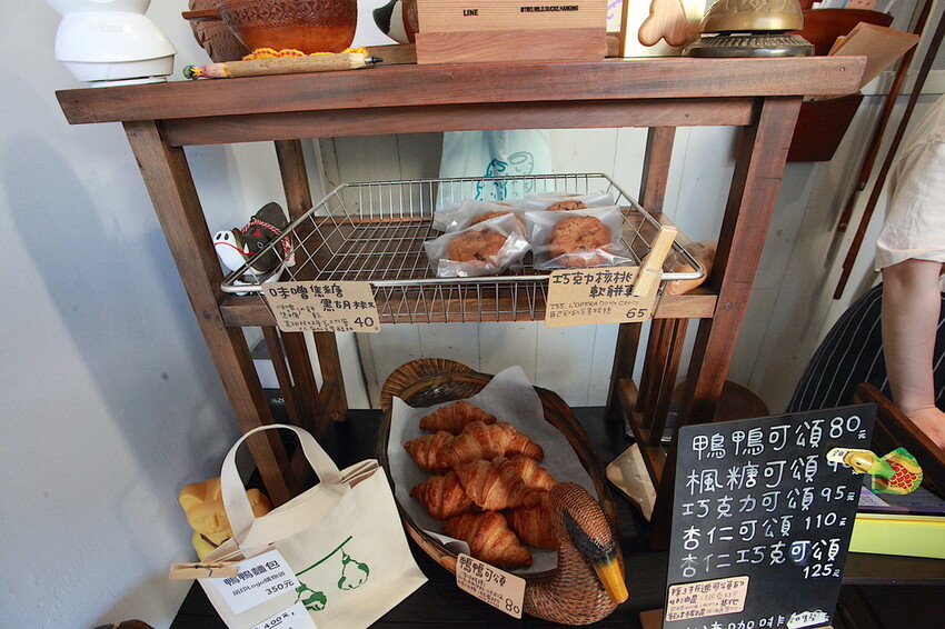 台南市北區吃。台南｜北區。「Two Wild Ducks Hanging Bakery 鴨鴨麵包」新店報報!!!!隱身在巷弄歐式麵包專門店，堪稱