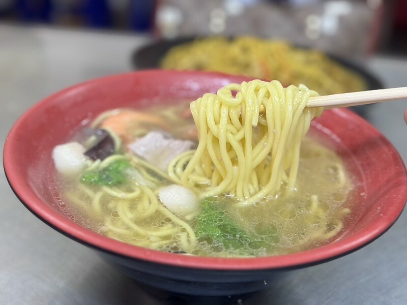 仁愛市場美食攻略：必吃阿嬌炒麵，基隆咖哩炒麵老字號排隊名店