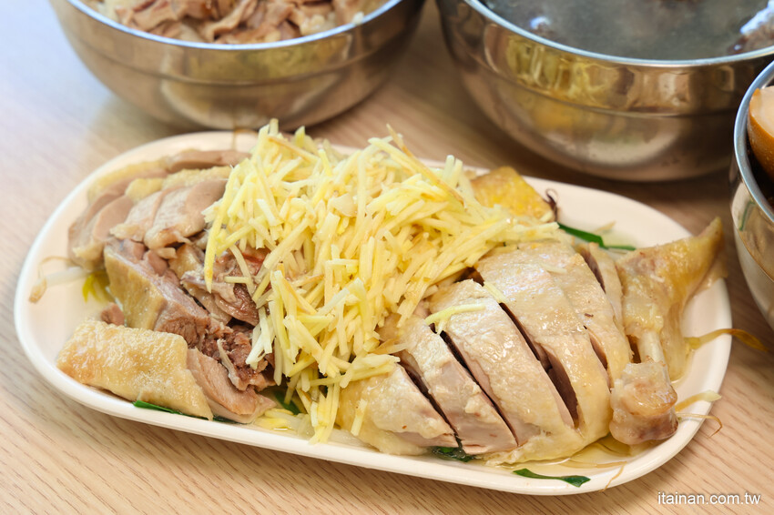 早上七點就開賣~吃美味多汁鴨腿飯不用排隊!原日據時代沙卡里巴成功戲院對面無名鴨肉羹，堅持使用溫體鴨肉的台南百年老店「祥記鴨肉麵」原金華市場鴨肉羹 @台南好Food遊