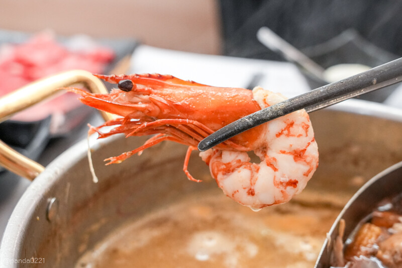 台北｜極鶴和牛鍋物(旗艦店)．1580元起日本A5和牛吃到飽，現點現切，近百種食材任吃！