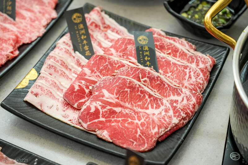 台北｜極鶴和牛鍋物(旗艦店)．1580元起日本A5和牛吃到飽，現點現切，近百種食材任吃！