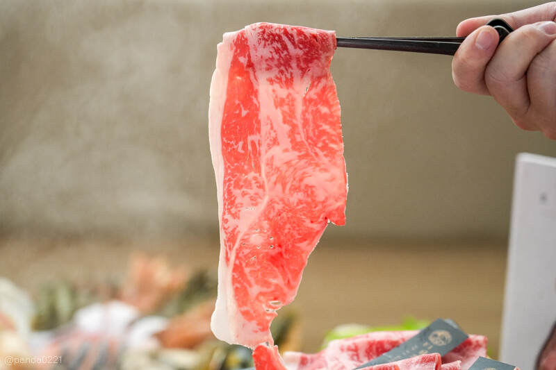 台北｜極鶴和牛鍋物(旗艦店)．1580元起日本A5和牛吃到飽，現點現切，近百種食材任吃！