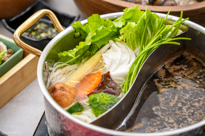 台北｜極鶴和牛鍋物(旗艦店)．1580元起日本A5和牛吃到飽，現點現切，近百種食材任吃！