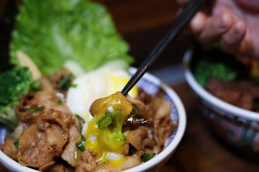 台南市北區宮本武丼 | 直火肉山制丼所 台南西門所 滿滿肉山超吸睛