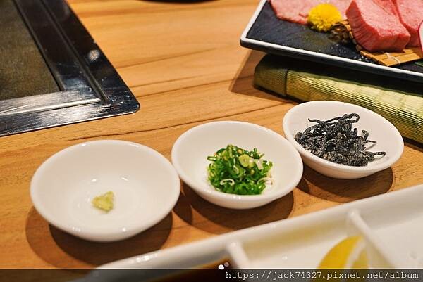 {台中美食}和牛EMPEROR 日式燒肉/絕對是全台最美味的