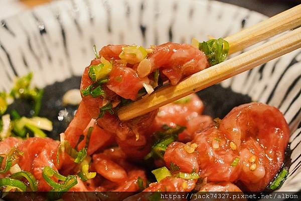 {台中美食}和牛EMPEROR 日式燒肉/絕對是全台最美味的