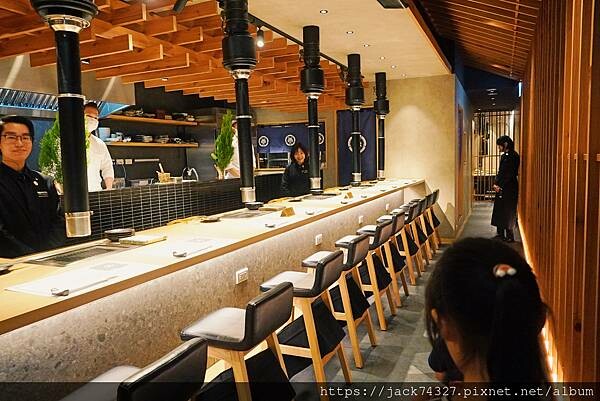 {台中美食}和牛EMPEROR 日式燒肉/絕對是全台最美味的