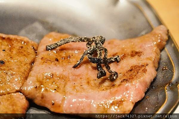 {台中美食}和牛EMPEROR 日式燒肉/絕對是全台最美味的