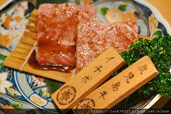 {台中美食}和牛EMPEROR 日式燒肉/絕對是全台最美味的