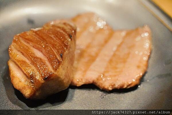 {台中美食}和牛EMPEROR 日式燒肉/絕對是全台最美味的