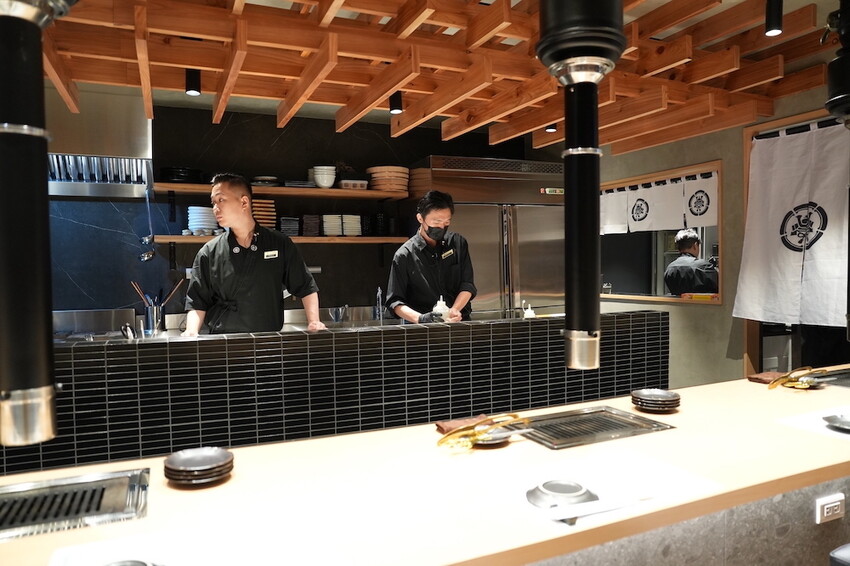 台中市西屯區台中燒肉 和牛EMPEROR｜日本整組搬來的頂級和牛燒肉!讓你1秒到日本!